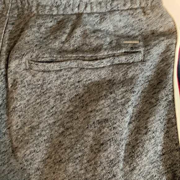 Pacsun Los Angeles - Picture 2 of 7